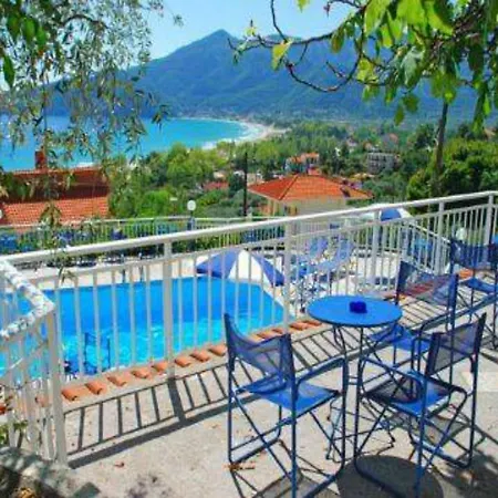 Emerald Apart Otel 2*